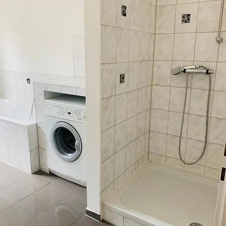 Grossartige 3 Zimmer Ferienwohnung Mit Kamin Und Garten Fuer 1-6 Personen Kaufbeuren Extérieur photo