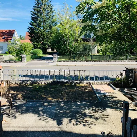 Grossartige 3 Zimmer Ferienwohnung Mit Kamin Und Garten Fuer 1-6 Personen Kaufbeuren Extérieur photo